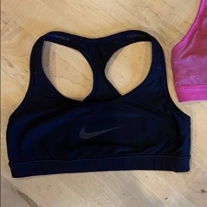 ❌SOLD❌REVERSIBLE black/gray Nike Sports Bra Small